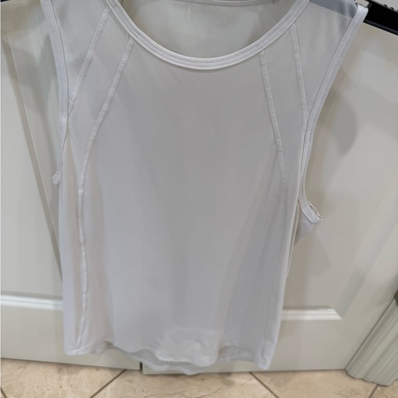 Lululemon White Sleeveless Women's Top - Picture 1 of 3